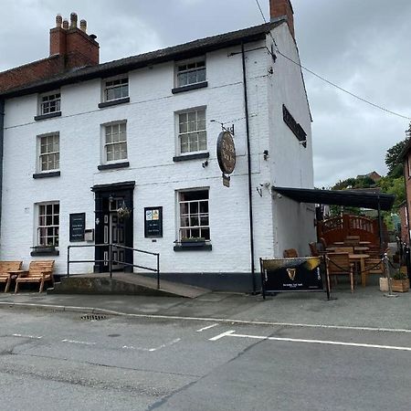 Old New Inn, Llanfyllin Exteriör bild